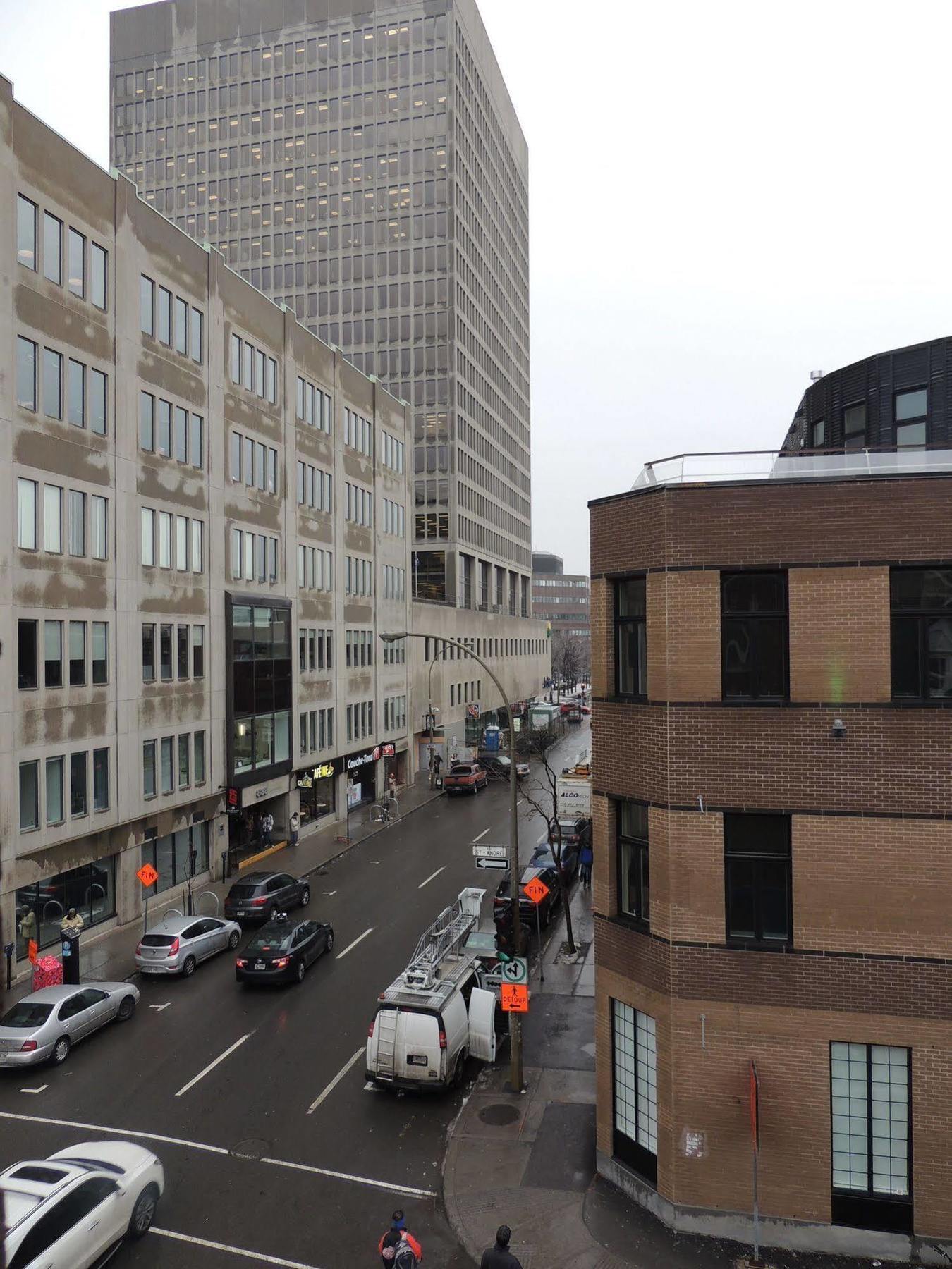 Hotel Arena Palace Montreal Exterior photo